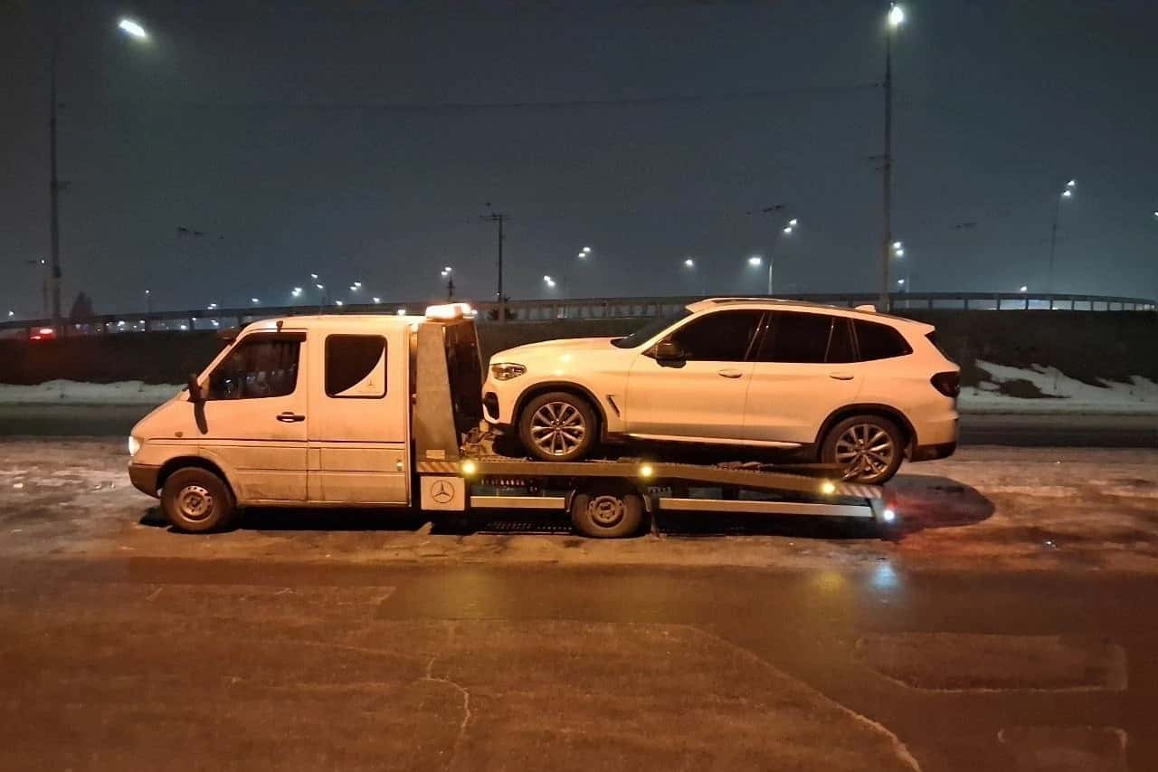 Евакуатор AvtoHelp — робота 15